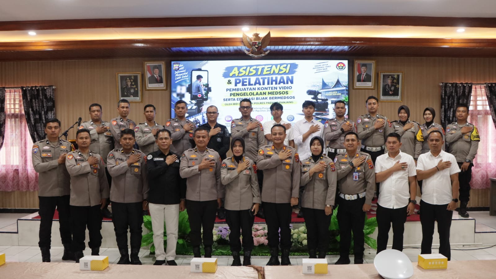 Tingkatkan Kualitas Informasi Publik, Bid Humas Polda Sumbar Asah Kemampuan Personel Polres Padang Panjang Kelola Medsos