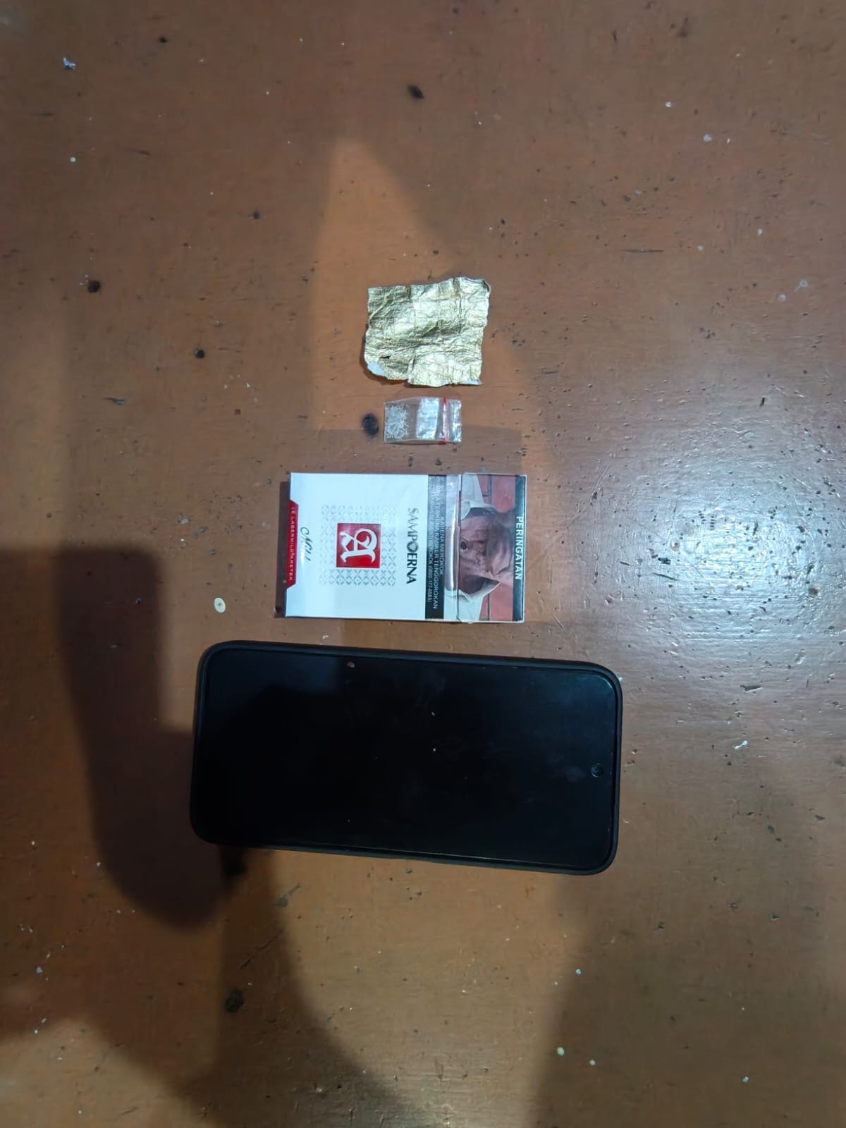 Polsek Sijunjung Amankan Pria Pembawa Diduga Sabu, Disita dari Bawah Jok Mobil