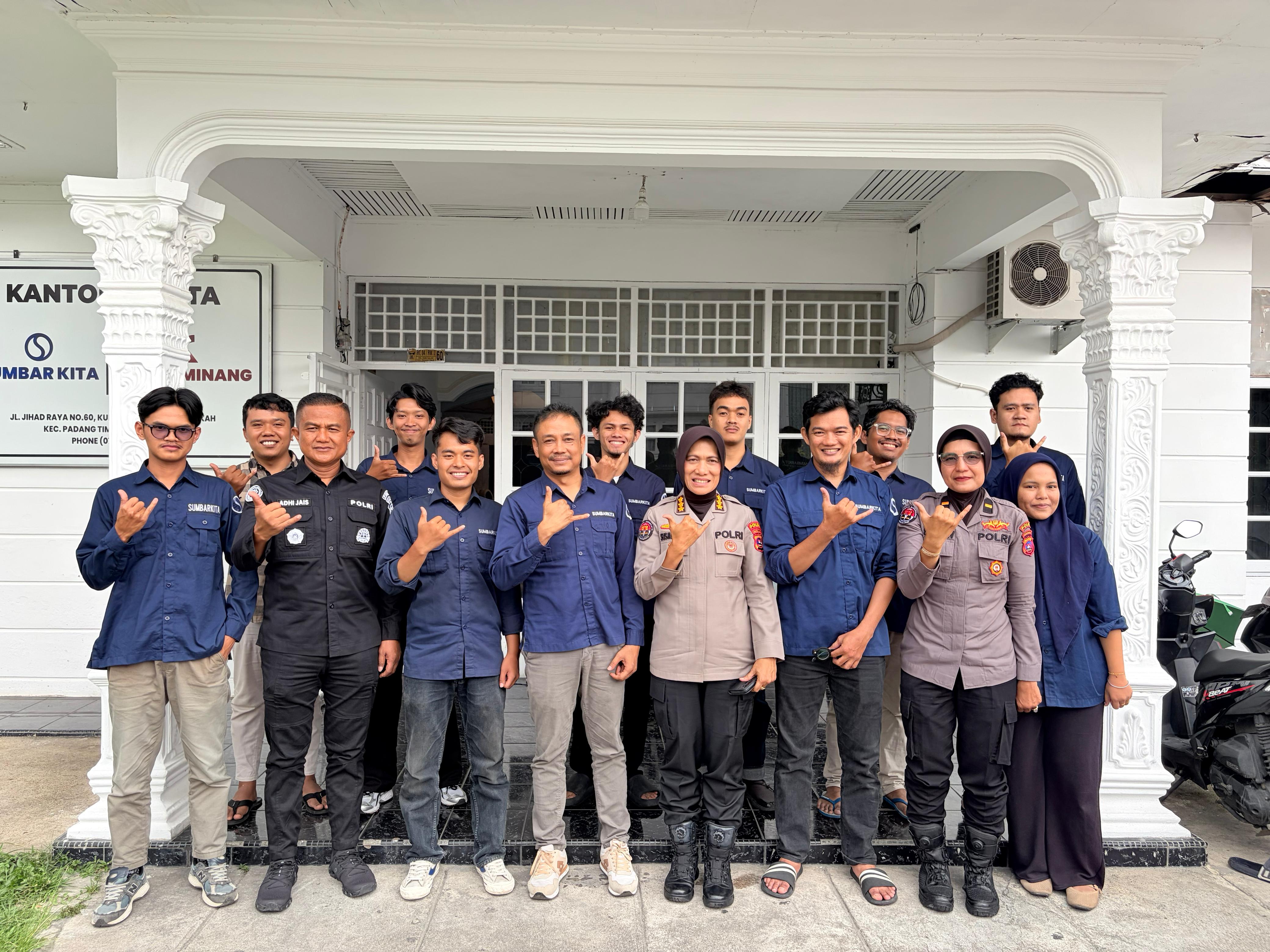 Jalin Sinergi dan Kemitraan, Kabid Humas Polda Sumbar Kunjungi Kantor Media Online Sumbarkita