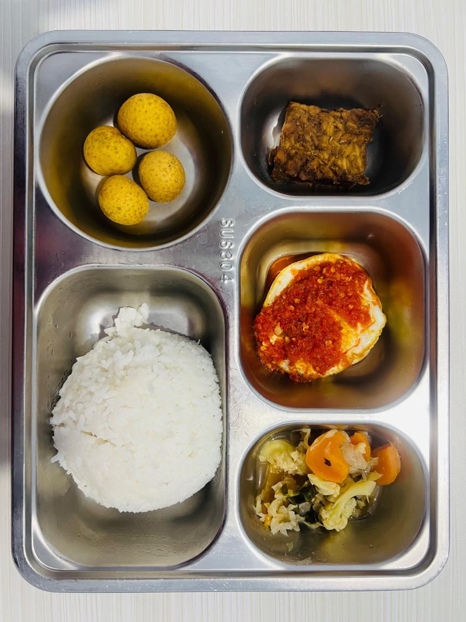 Penyelenggaraan Program Makan Bergizi Gratis (MBG) SPPG Polres 50 Kota 2 Guguak
