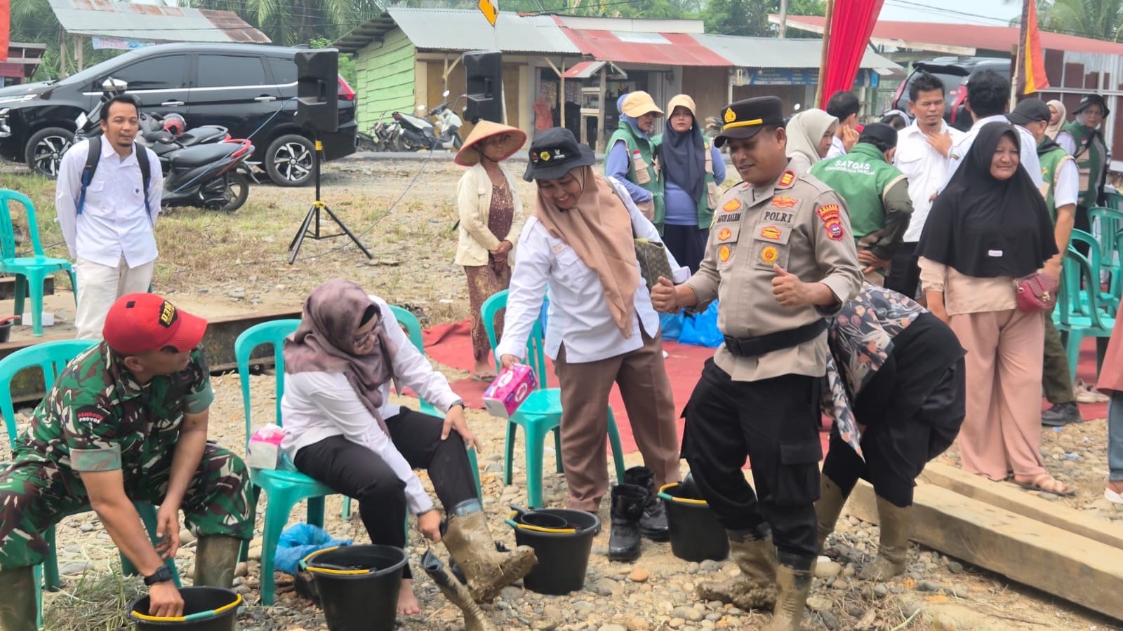 Polres Dharmasraya Dukung Tanam Serempak PM-AAS