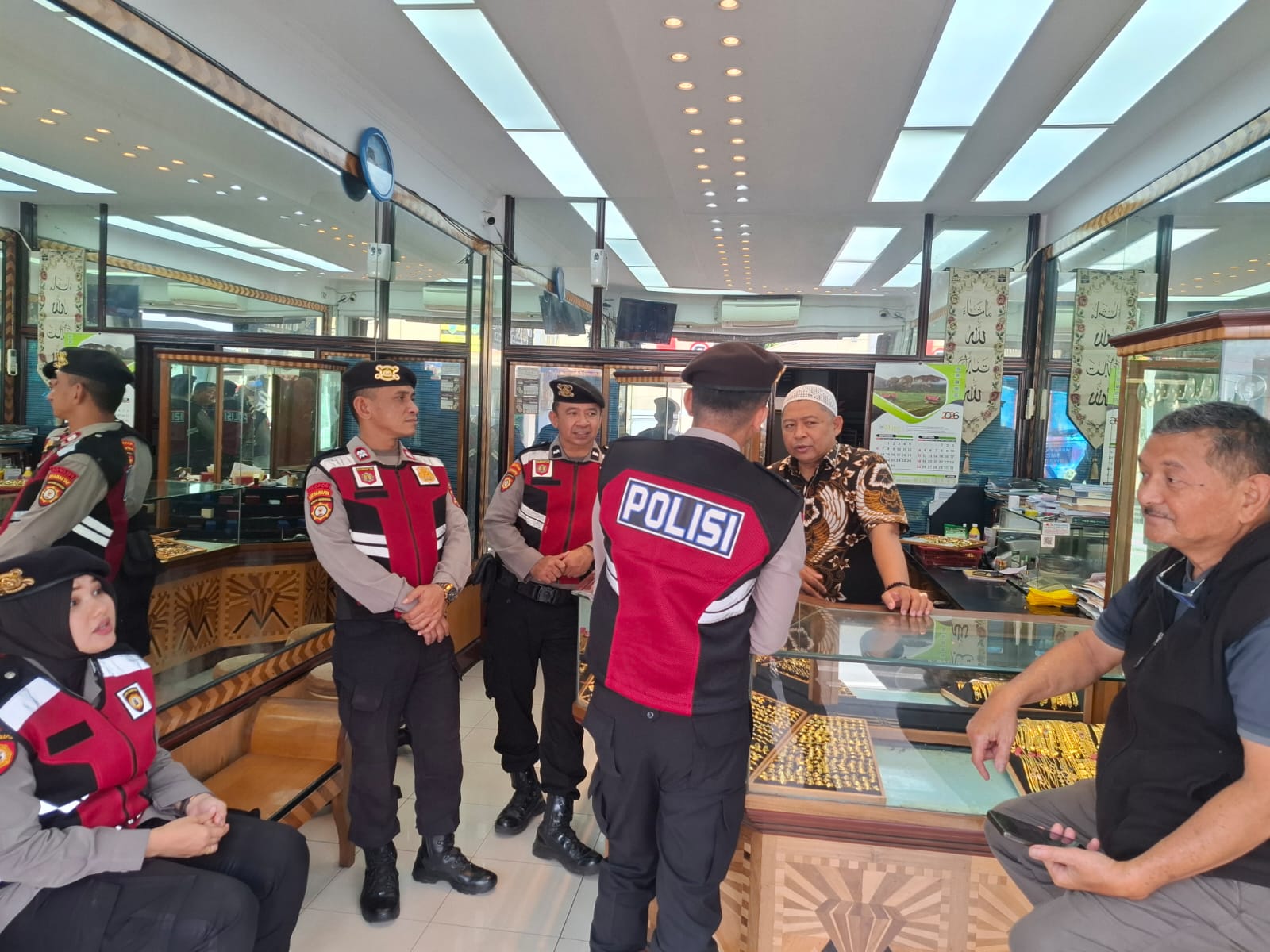 Sat Samapta Polres Padang Panjang Hadir Jaga Keamanan dan Ketertiban Masyarakat melalui Patroli Rutin