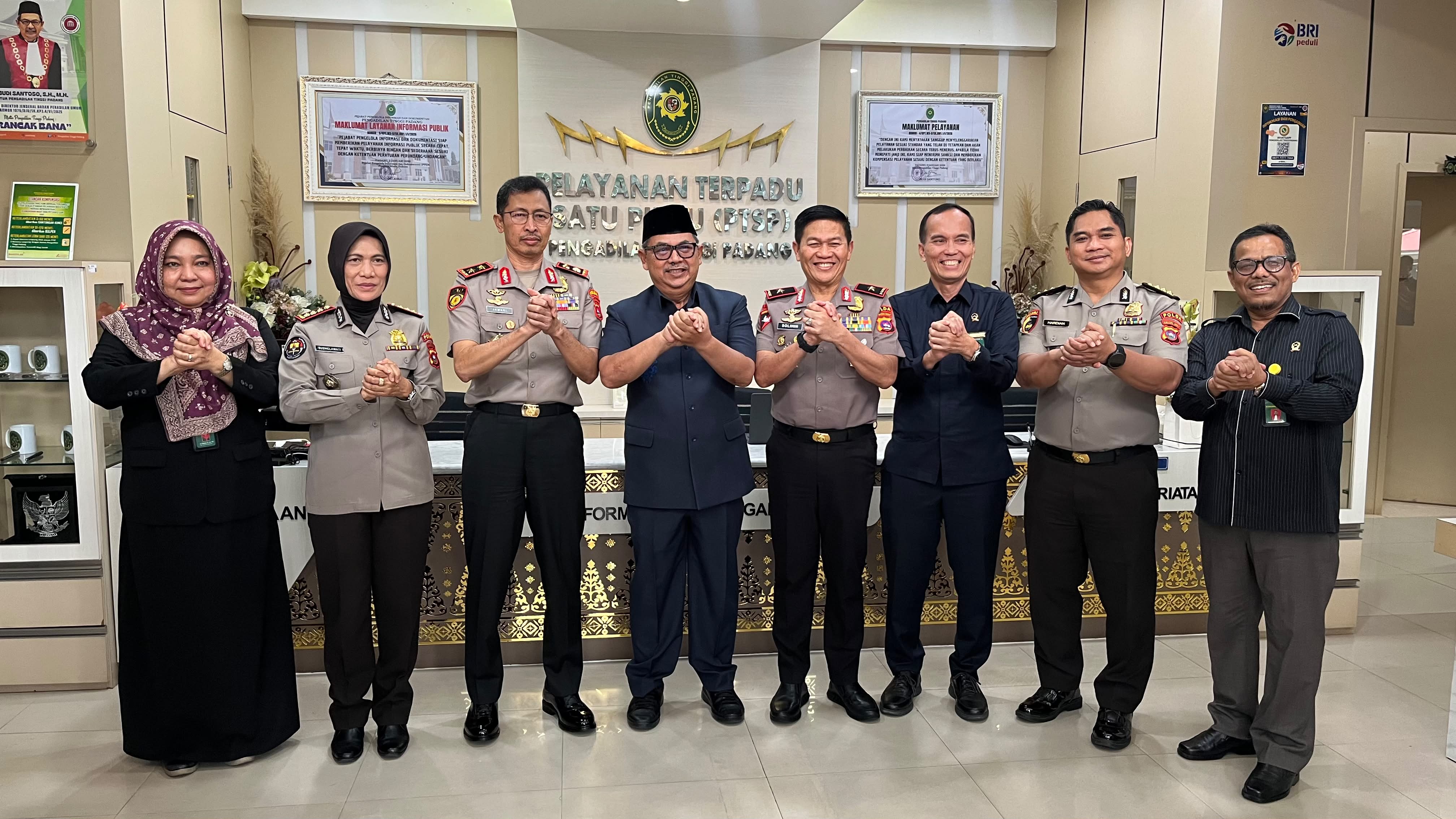 Perkuat Koordinasi Penegak Hukum, Kapolda Sumbar Sambangi Pengadilan Tinggi Padang
