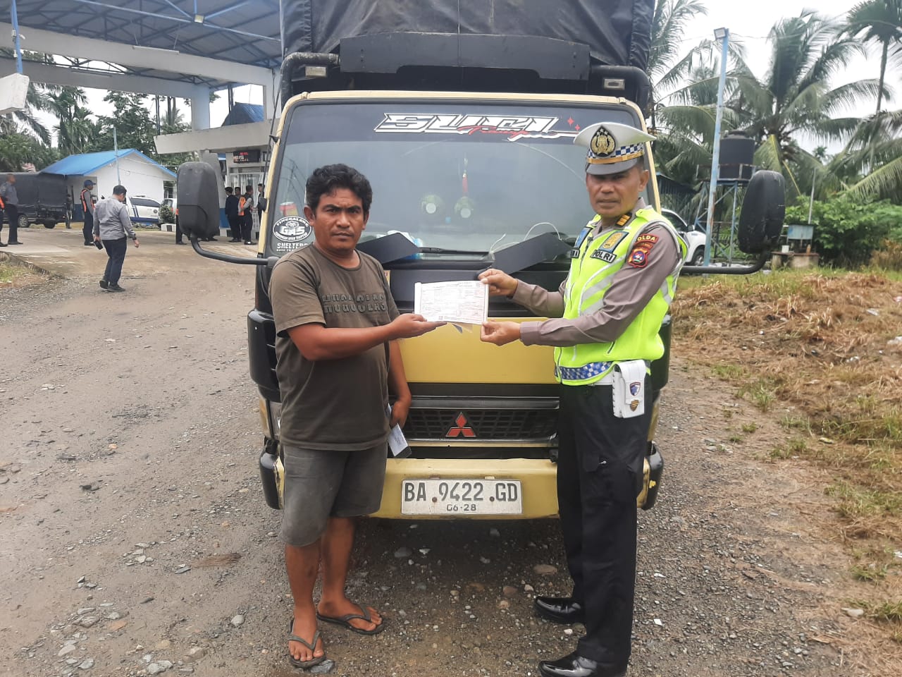 Ditlantas Polda Sumbar Bersama Instansi Terkait Gelar Sosialisasi dan Penegakan Hukum Kendaraan ODOL